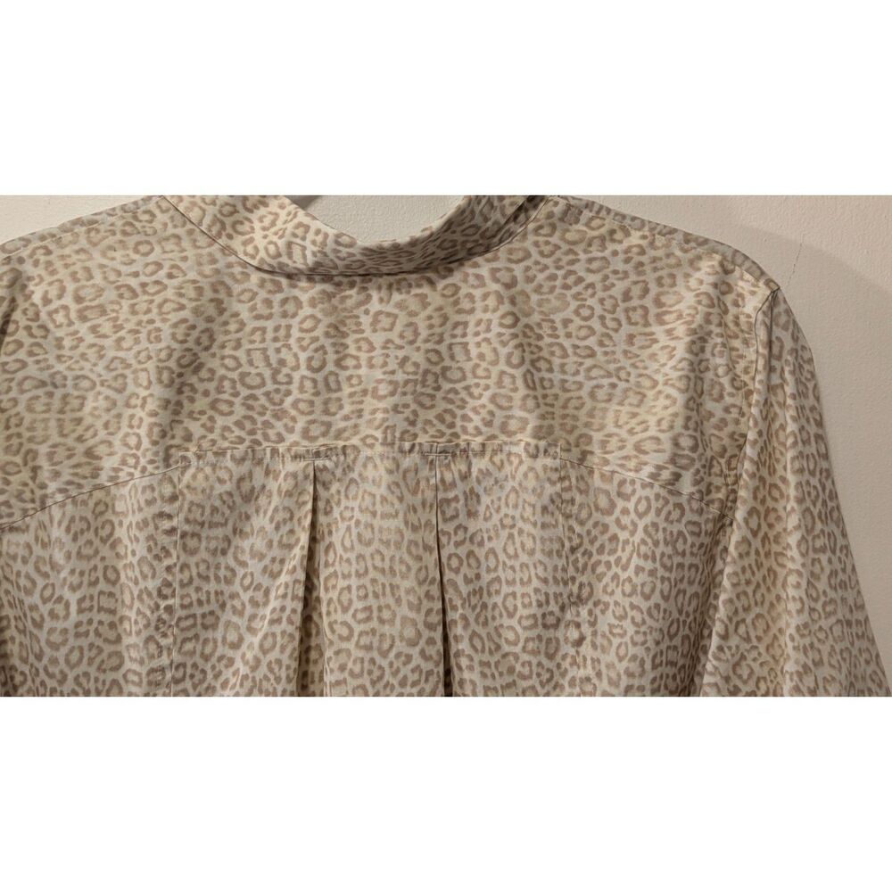 Chico's leopard print no iron collared button up XL - Picture 4 of 8